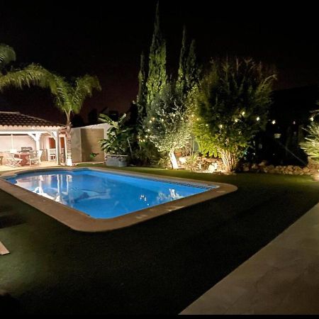 Suite Privada Frente A La Piscina Para 2 Personas Con Sofa Cama Para 2 Mas 4P No Es Casa Completa San Vicente Raspeig Kültér fotó