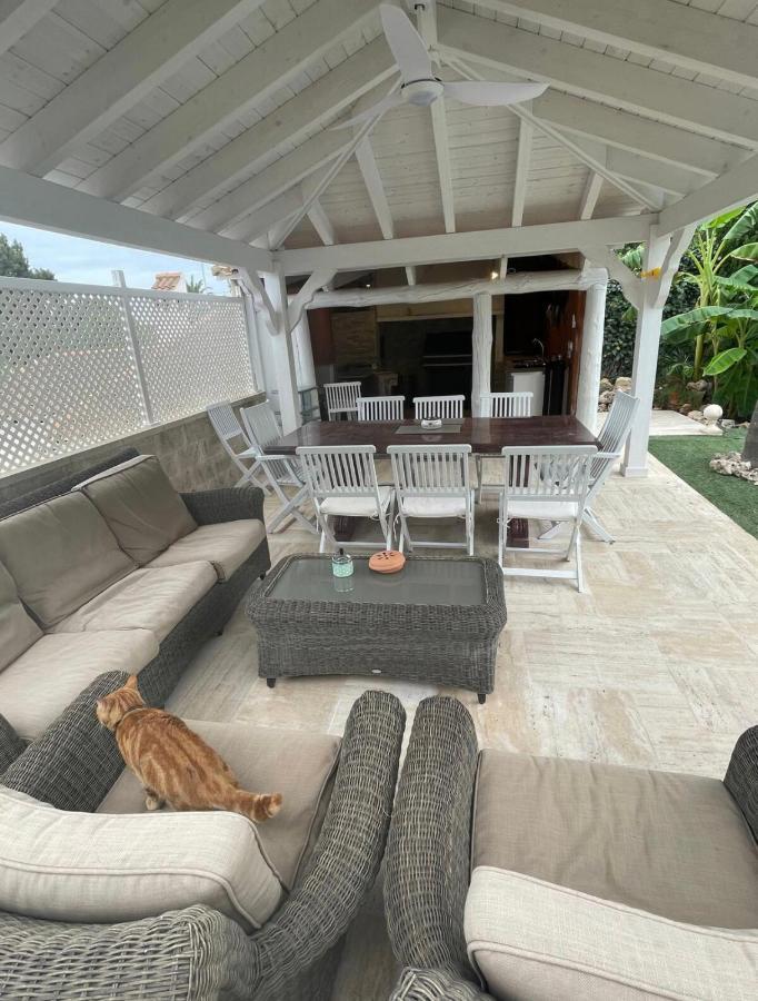 Suite Privada Frente A La Piscina Para 2 Personas Con Sofa Cama Para 2 Mas 4P No Es Casa Completa San Vicente Raspeig Kültér fotó