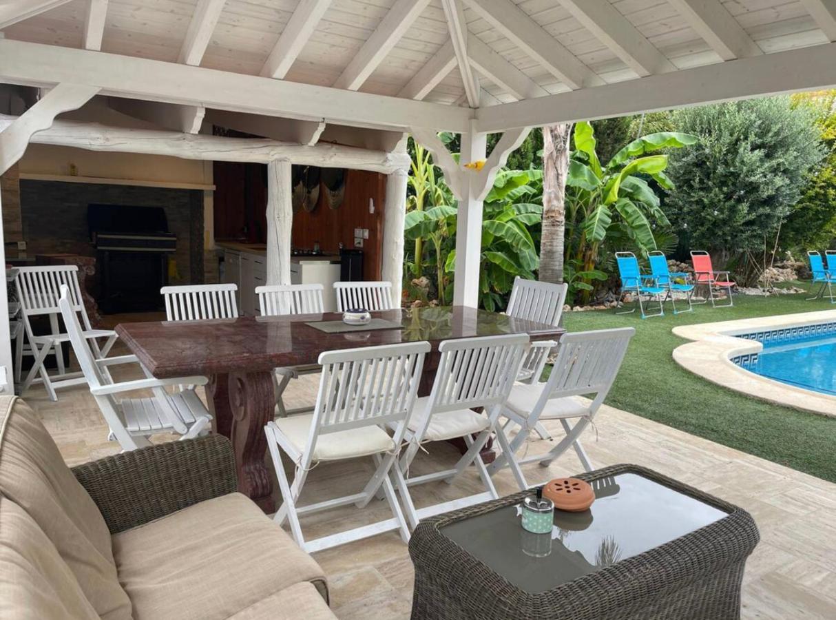 Suite Privada Frente A La Piscina Para 2 Personas Con Sofa Cama Para 2 Mas 4P No Es Casa Completa San Vicente Raspeig Kültér fotó