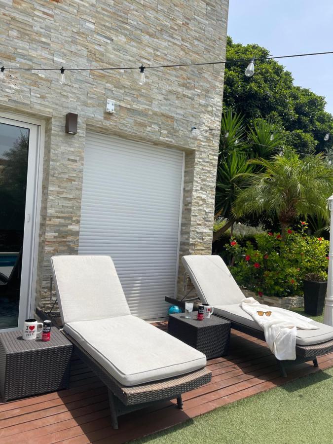 Suite Privada Frente A La Piscina Para 2 Personas Con Sofa Cama Para 2 Mas 4P No Es Casa Completa San Vicente Raspeig Kültér fotó
