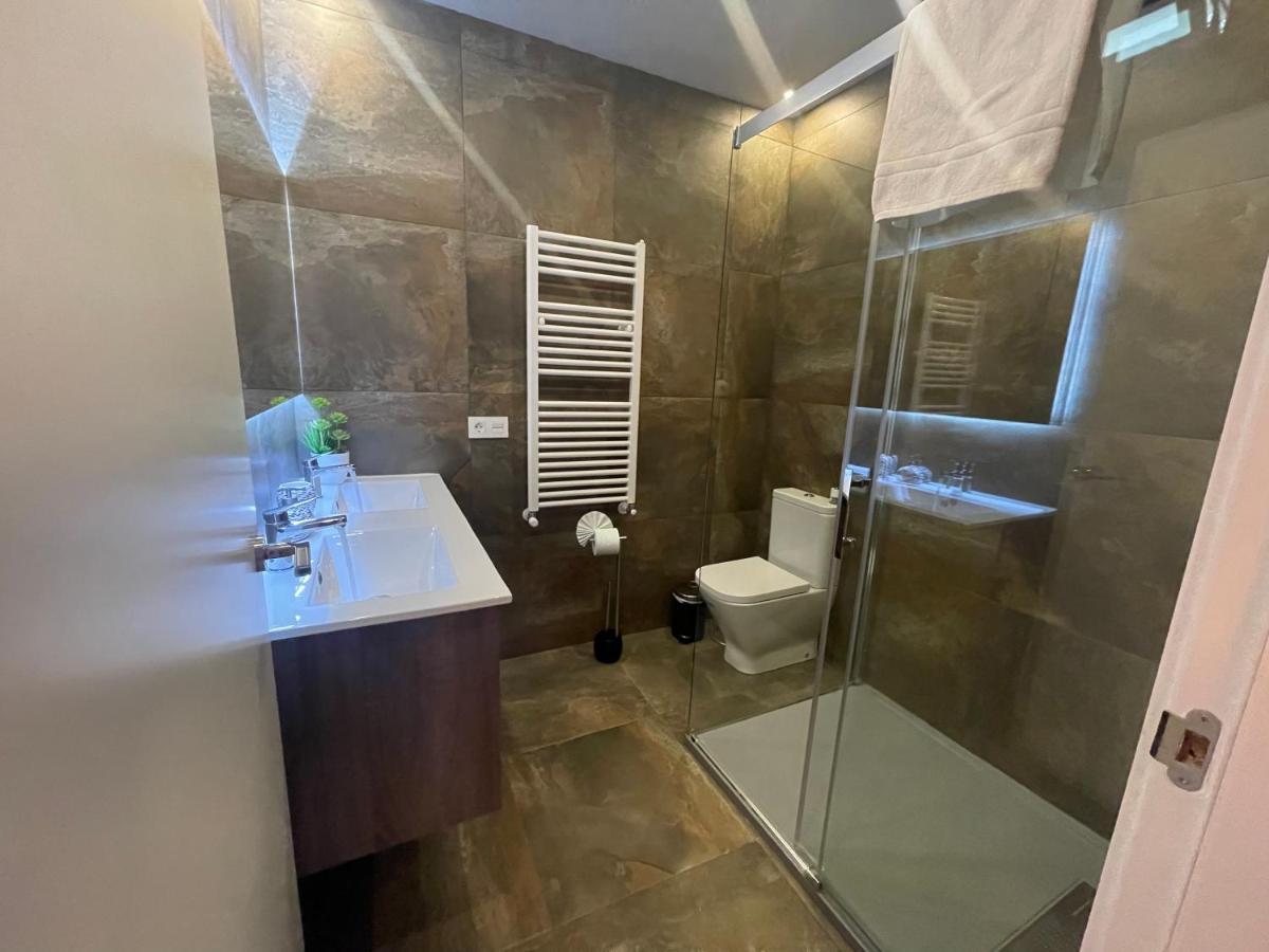 Suite Privada Frente A La Piscina Para 2 Personas Con Sofa Cama Para 2 Mas 4P No Es Casa Completa San Vicente Raspeig Kültér fotó